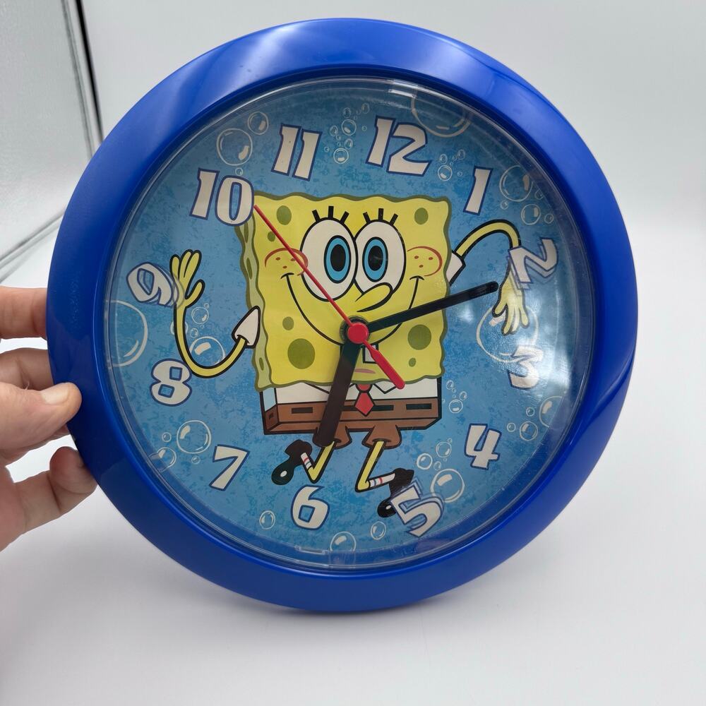 Vintage 2002 SpongeBob SquarePants Blue Bubble Wall Clock Nickelodeon Viacom